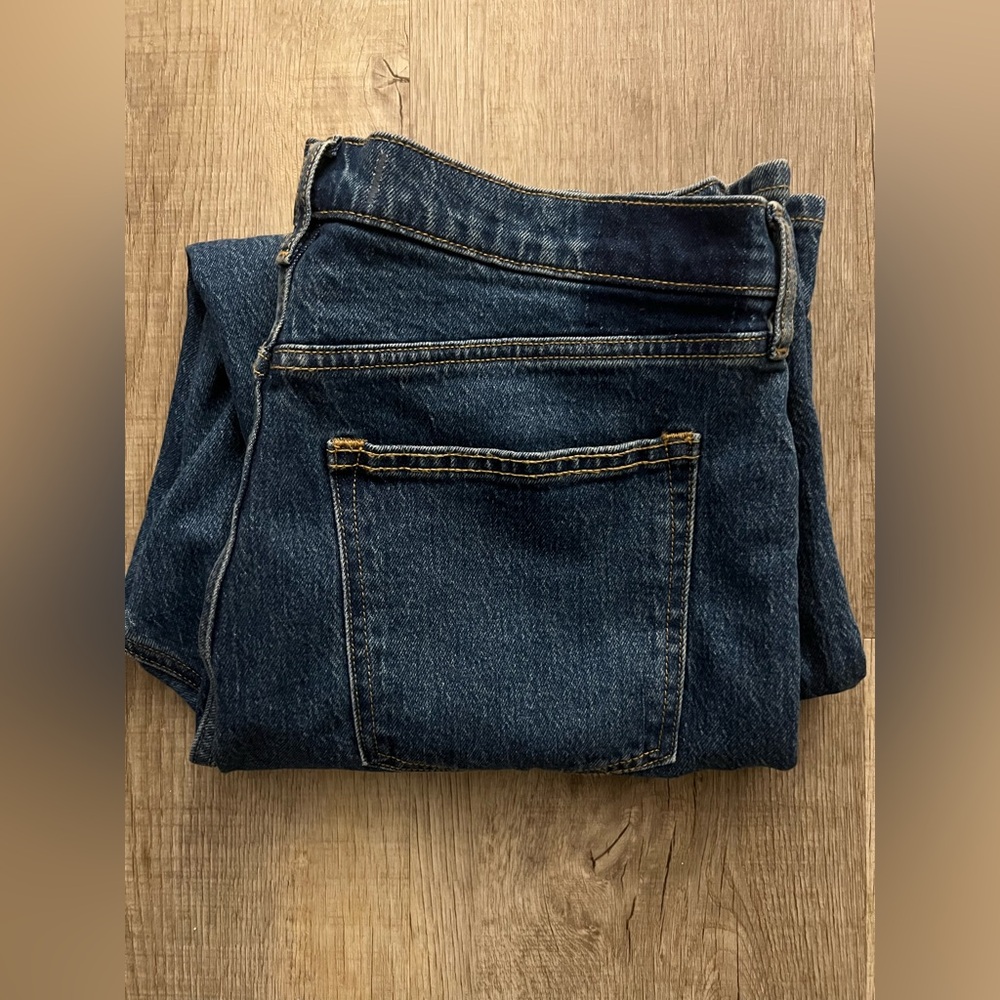 Size 32 - Abercrombie High Rise 90s Relaxed Jean